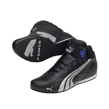 FIA公認PUMAレーシングシューズ フューチャーキャットミッドプロ